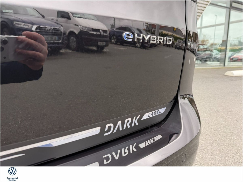 2026 Volkswagen Caddy Maxi Life - image 23