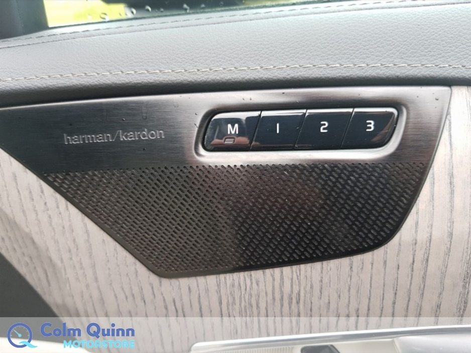 2023 Volvo XC90 - image 14