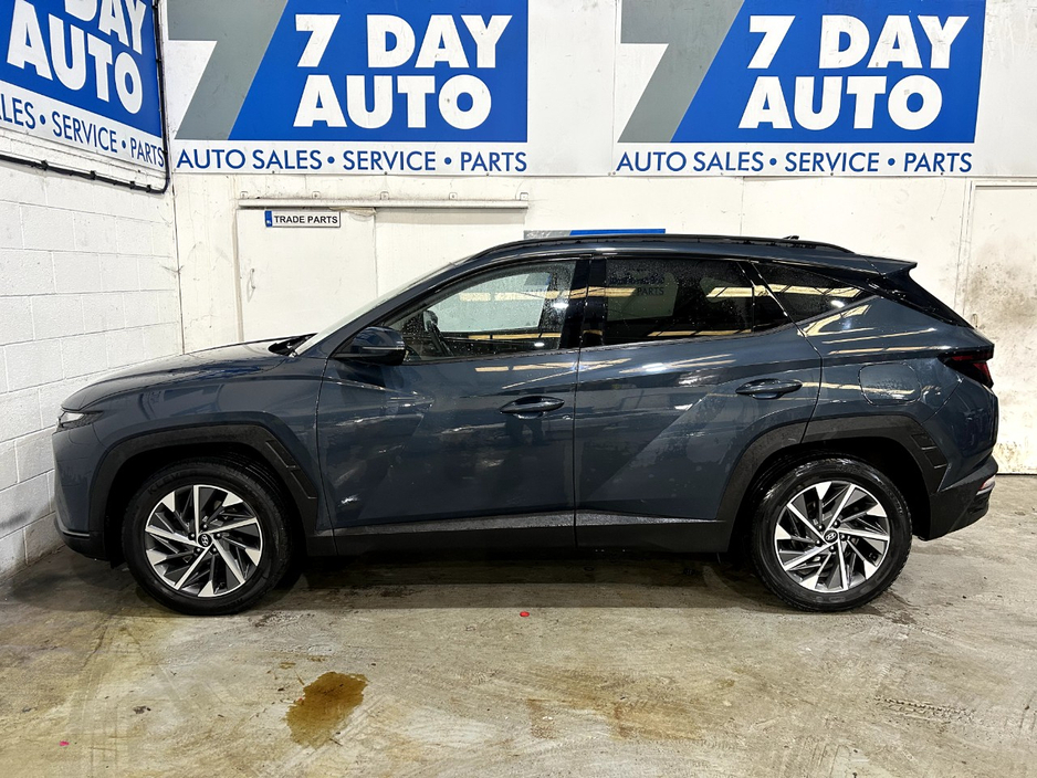 2022 Hyundai Tucson - image 4