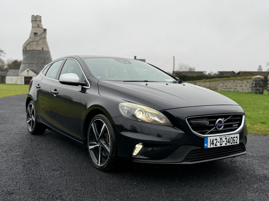 2014 Volvo V40 2.0 T5 (245hp) R-Design Geartronic €11,900