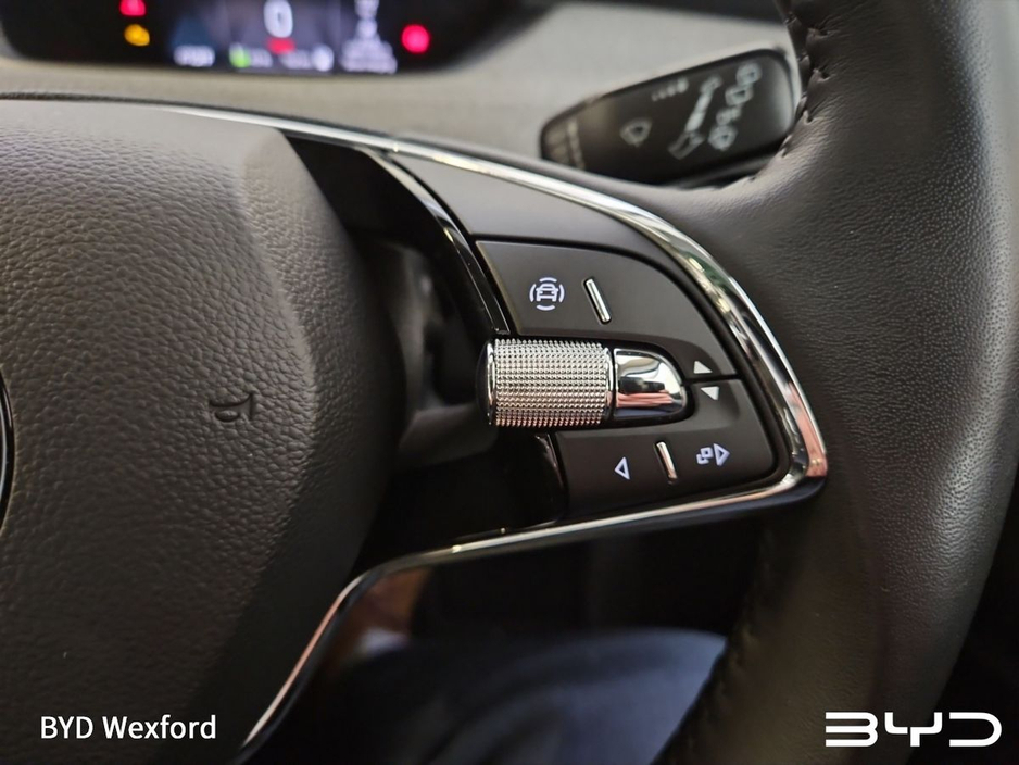 2023 Skoda Enyaq - image 24