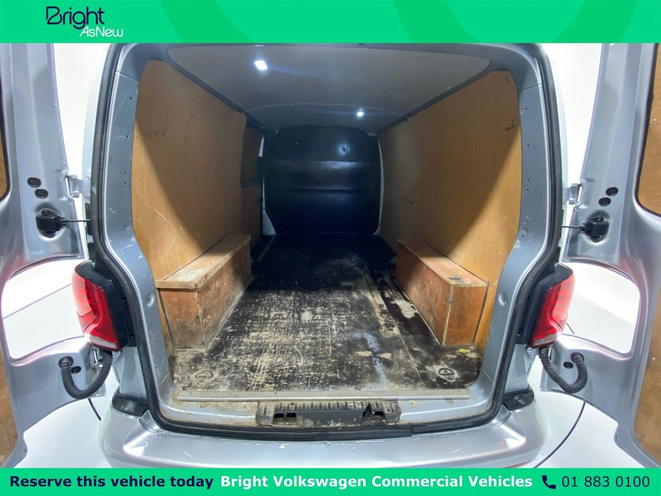 2024 Volkswagen Transporter - image 16