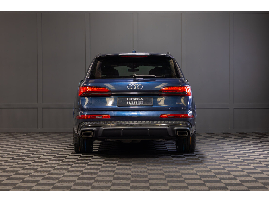 2025 Audi Q7 Q7 55 TFSI e 394PS quattro S line tip €91,950