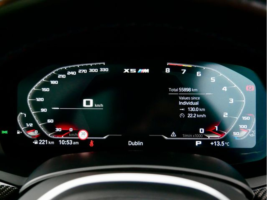 2022 BMW X5 - image 27