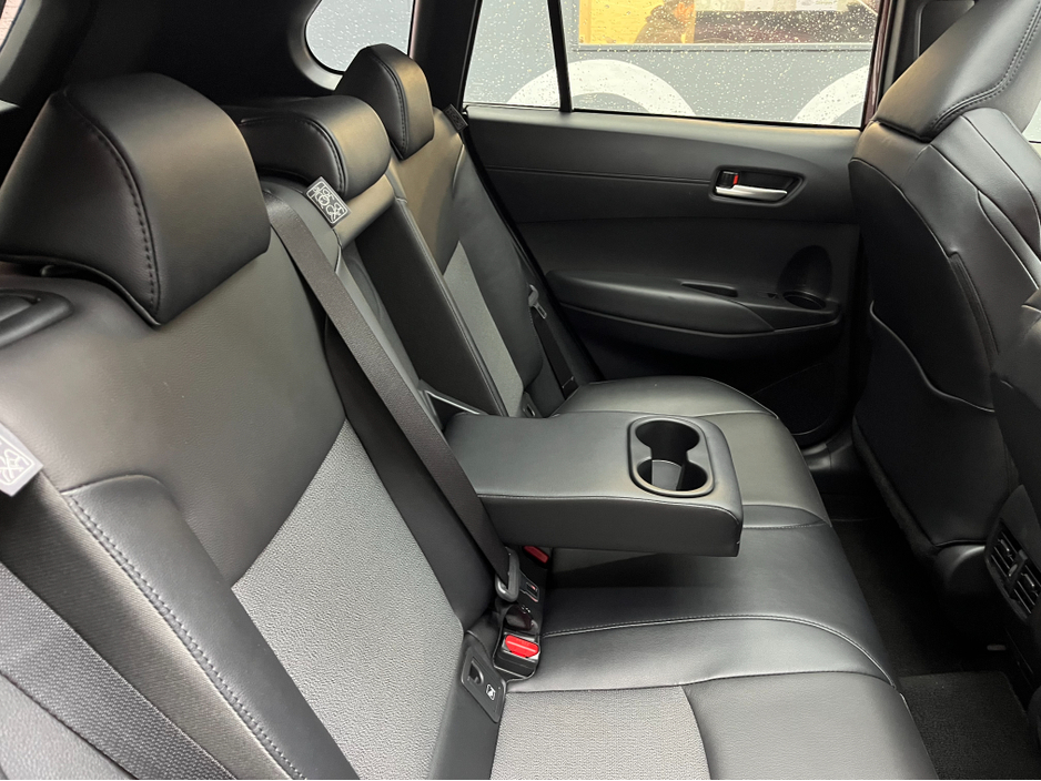 2025 Toyota Corolla - image 13