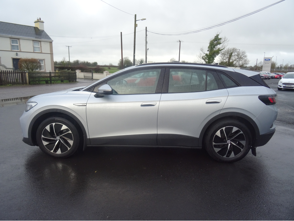 2022 Volkswagen ID.4 - image 11