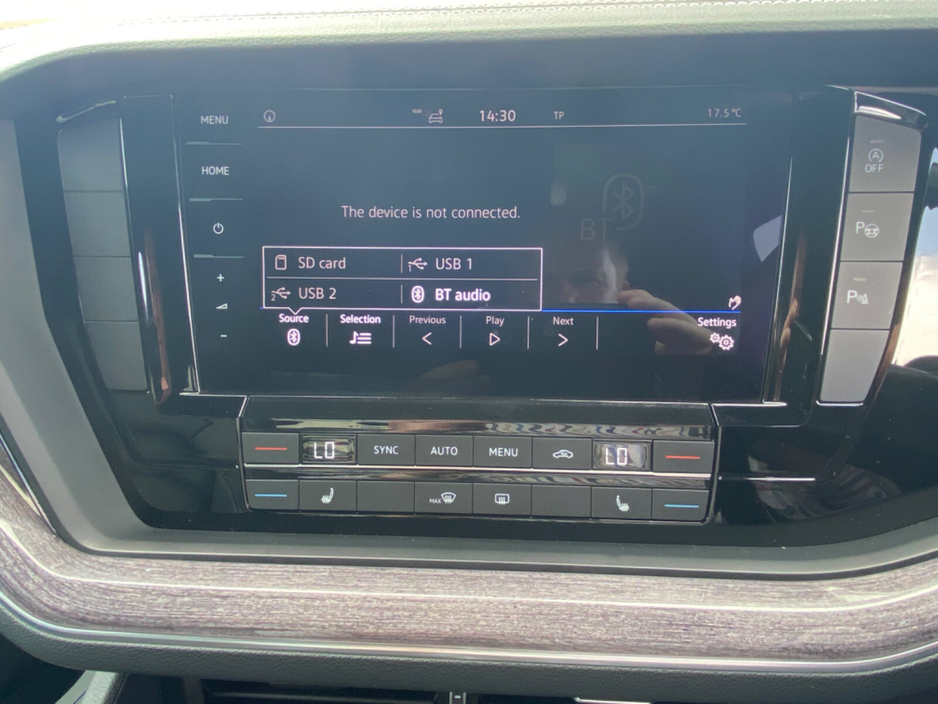 2021 Volkswagen Touareg 3.0TDI 231HP V6 4M DSG Design €38,170