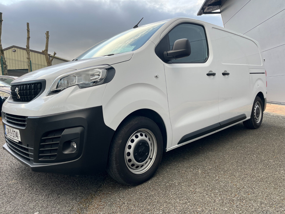 2024 Peugeot Expert - image 2