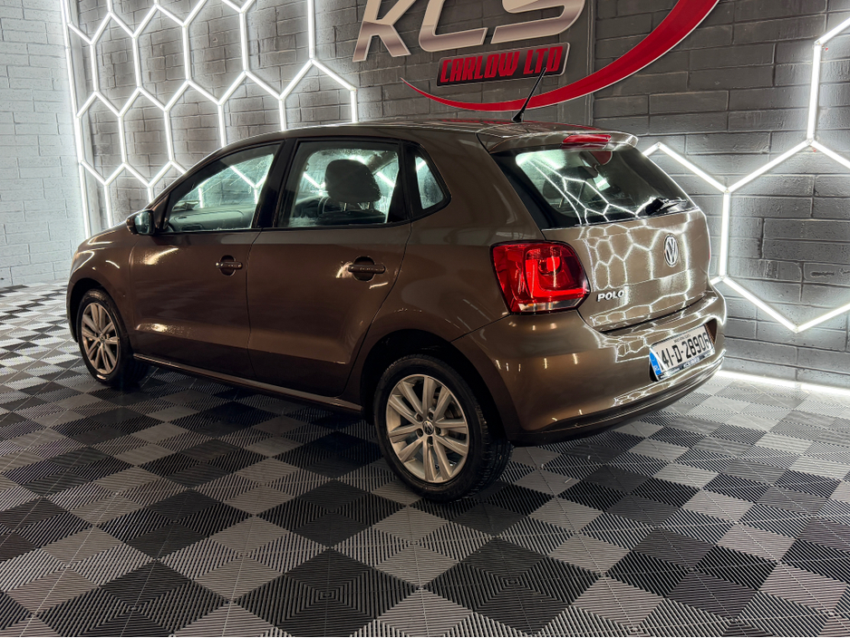 2014 Volkswagen Polo - image 7