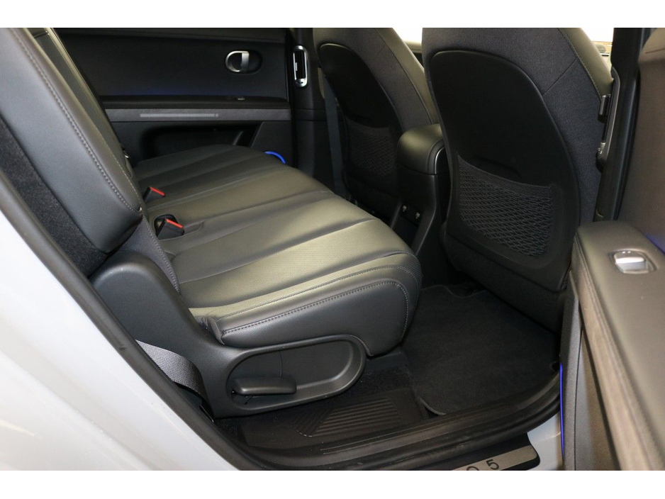 2024 Hyundai Ioniq 5 - image 9