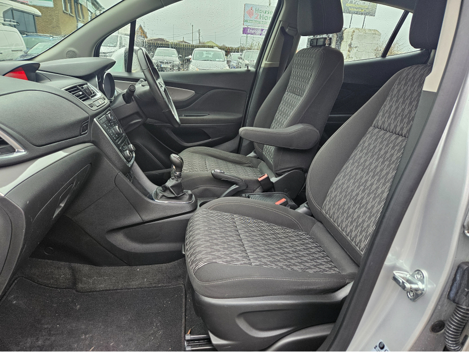 2016 Opel Mokka - image 12
