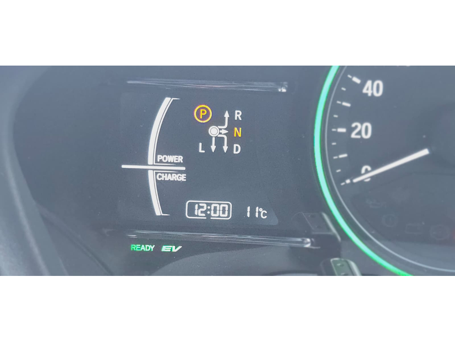 2016 Honda Vezel - image 15