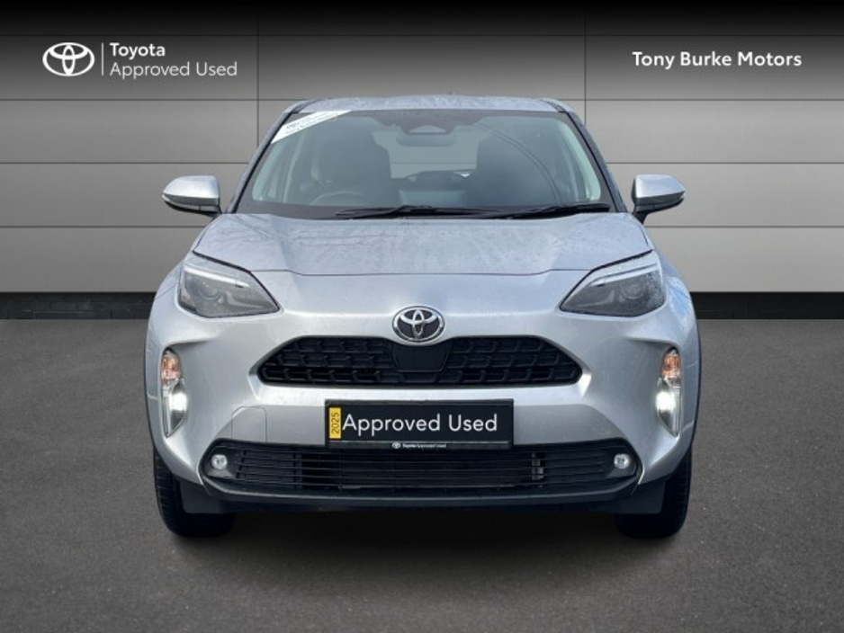 2025 Toyota Yaris Cross - Save EUR 3,000 - Luna - 1.5 Hybrid - Automatic - EUR 180 Tax // Remote Central Locking // Front Electric Windows // Rear Electric Windows // Electric Mirrors // Finger Tip Stereo Controls €30,850