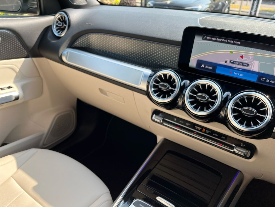 2025 Mercedes-Benz GLB - image 28