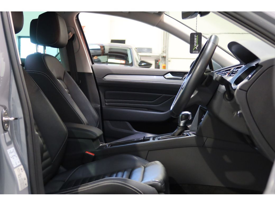 2022 Volkswagen Passat GTE DSG #16 €27,950