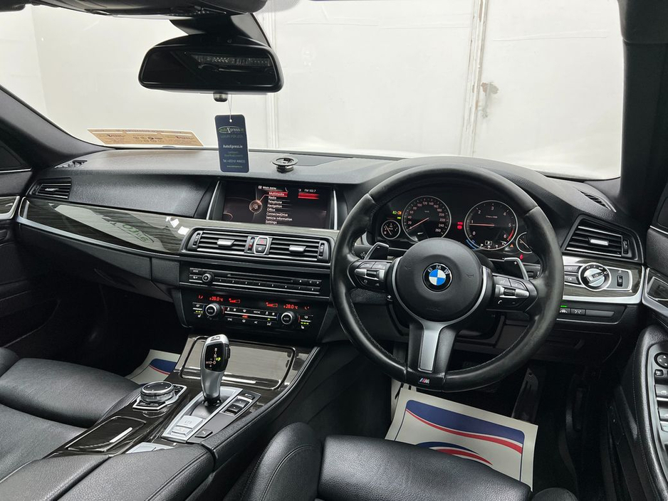 2016 BMW 5 Series - image 18