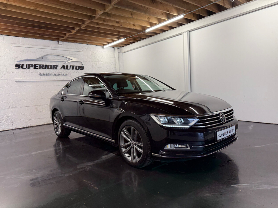 2019 Volkswagen Passat - image 8