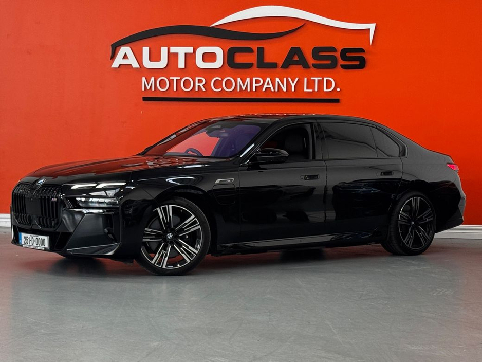 2025 BMW 7 Series - image 5