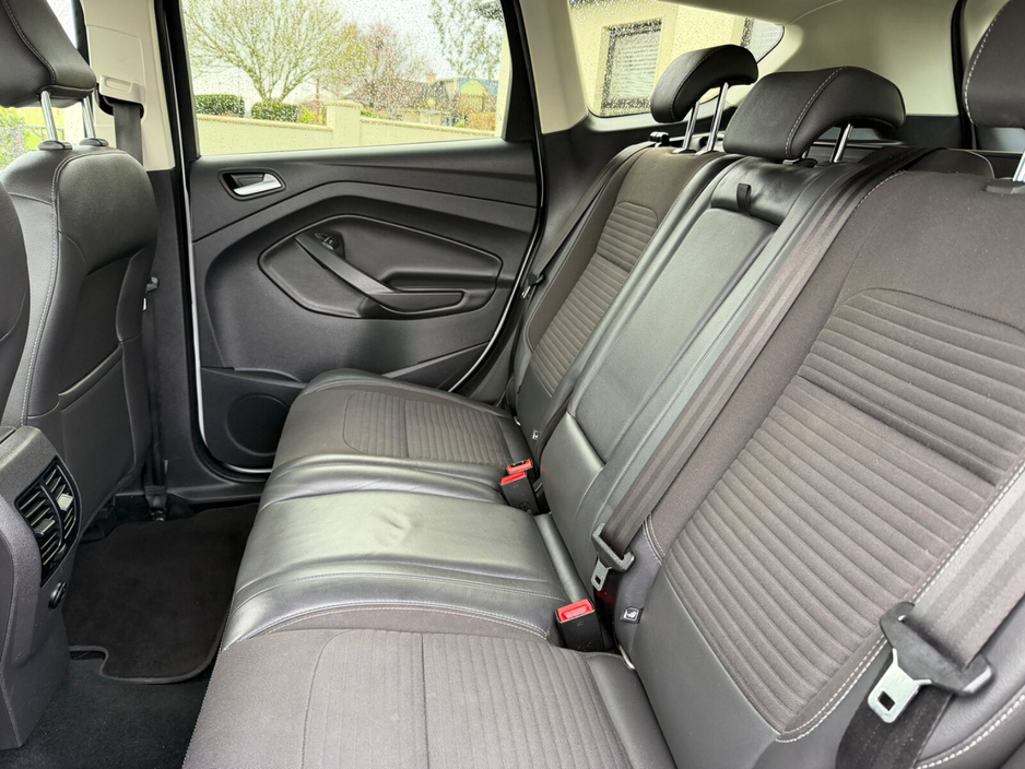 2018 Ford Kuga - image 19