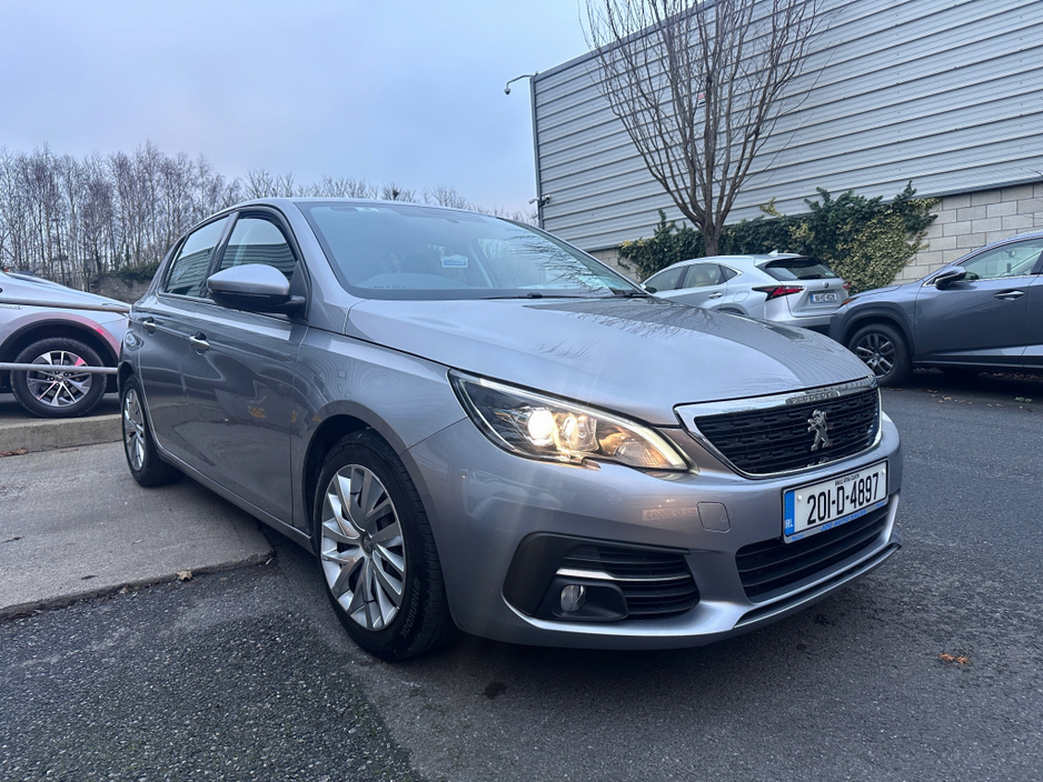 2020 Peugeot 308 ACCESS 1.2 110 6.3 4DR €15,000