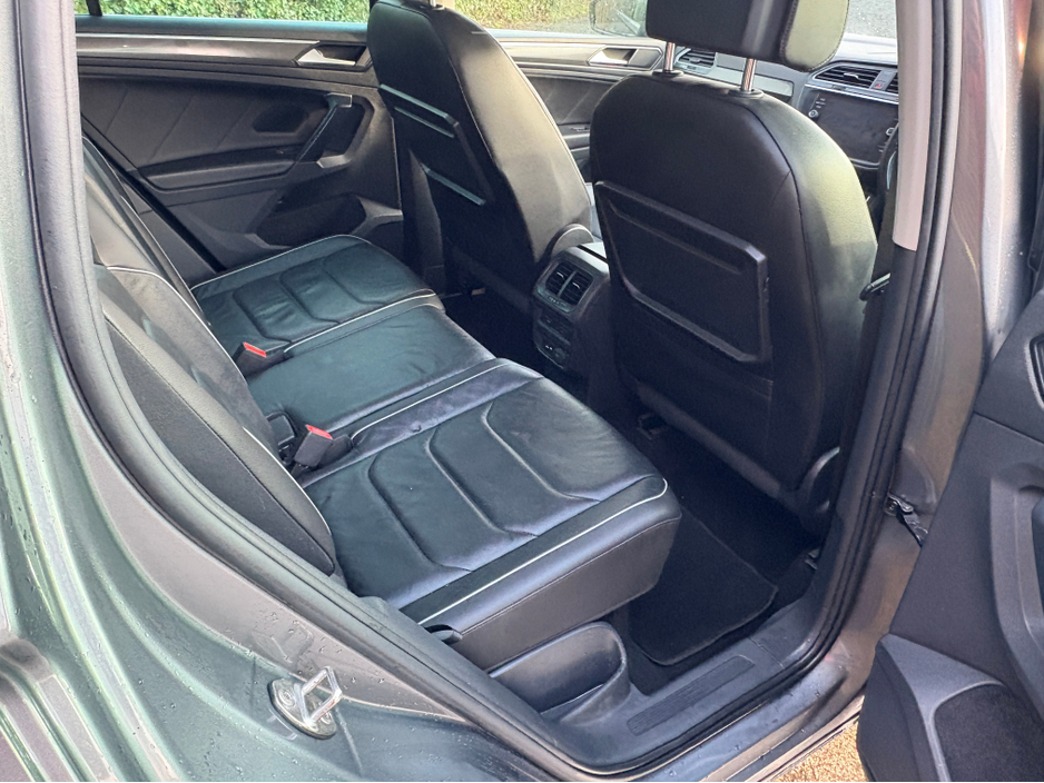 2020 Volkswagen Tiguan - image 16