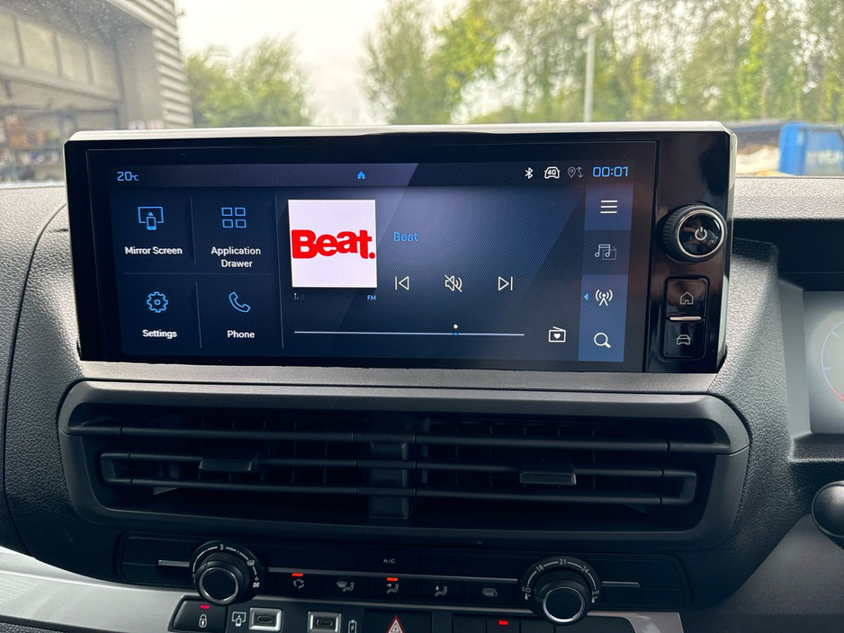 2026 Peugeot Expert - image 15