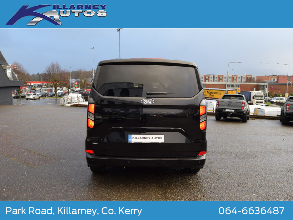 2026 Ford Tourneo Custom 2026 PHEV Tourneo Custom Limited 2.5 Auto