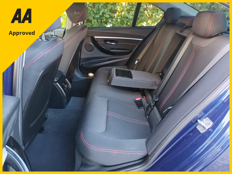 2018 BMW 3 Series 320 DIESEL SPORT LINE SPORTS INTERIOR UNMARKED INSIDE BMW SERVICE HISTORY (9 INPUTS) JUST FULLY SERVICED 2 YEARS NCT 1 YEAR ROAD TAX LOADED WITH EXTRAS €24,949