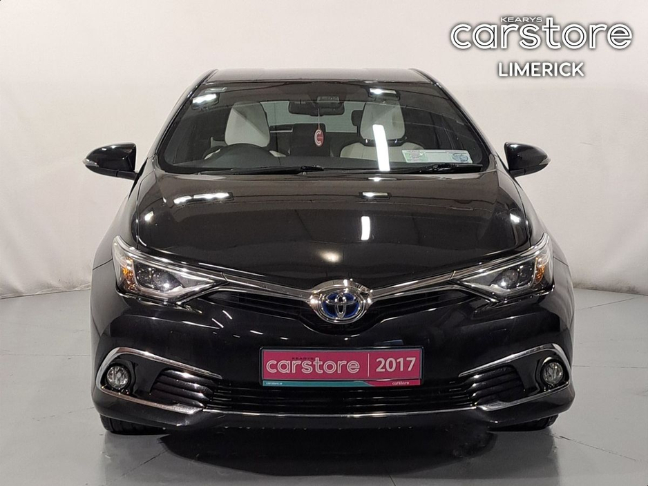 2017 Toyota Auris Hybrid Aura Auto €17,480