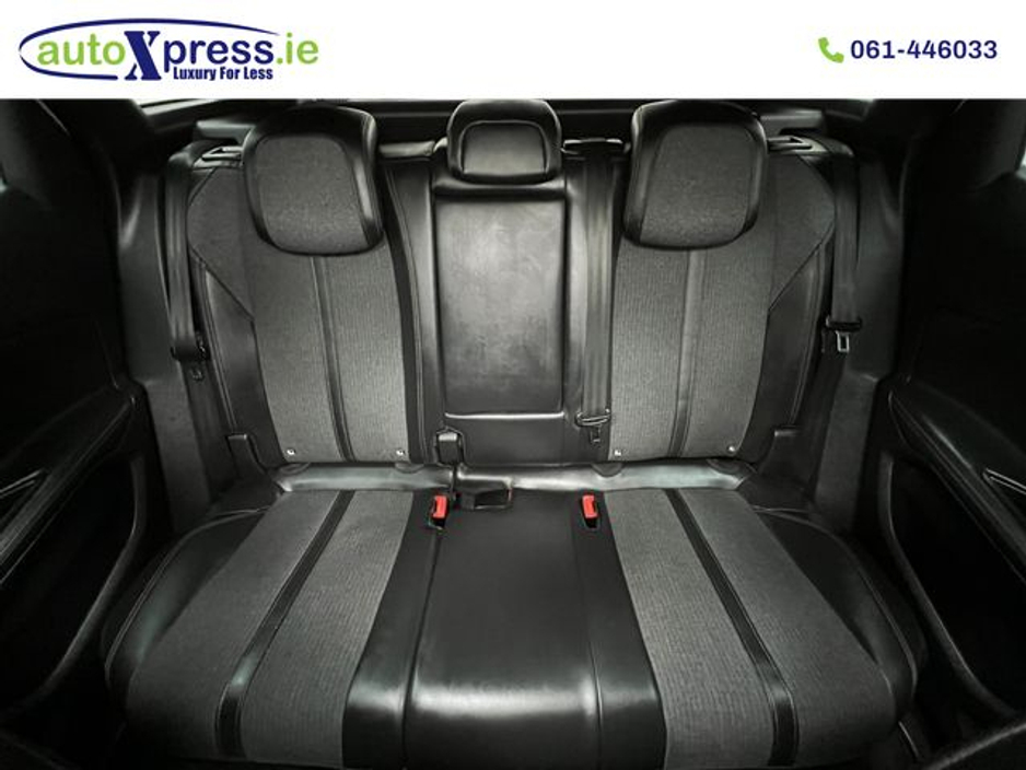 2017 Peugeot 3008 - image 20