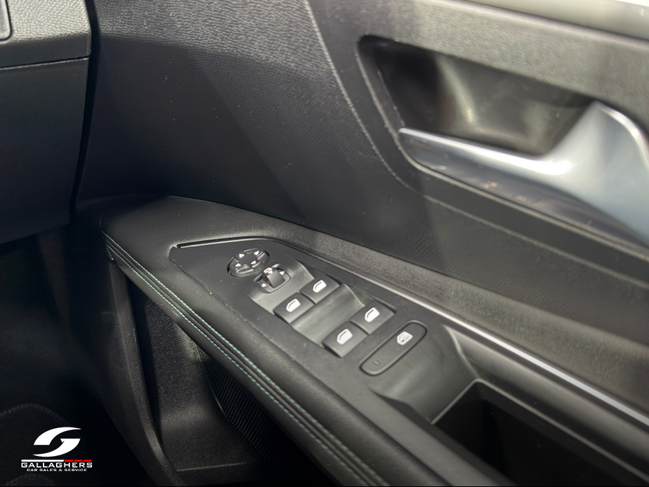 2022 Peugeot 3008 - image 17