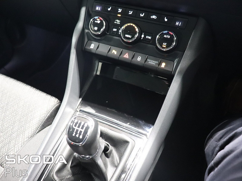 2023 Skoda Karoq 2.0TDI 115HP Style €34,950