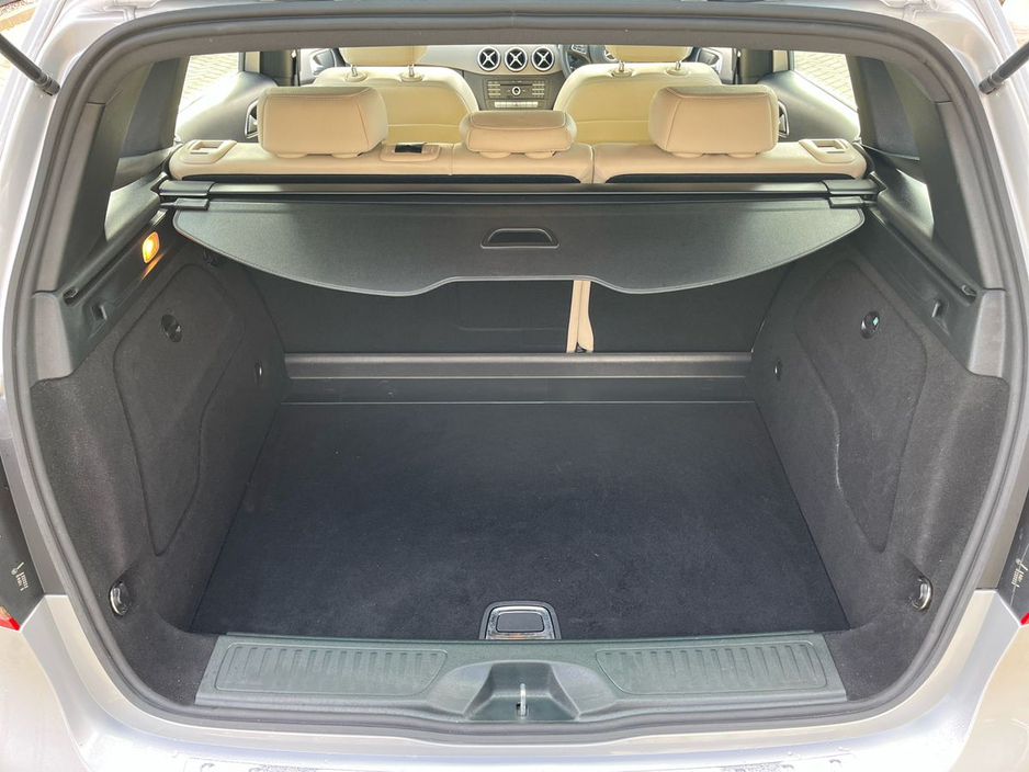 2018 Mercedes-Benz B Class - image 19