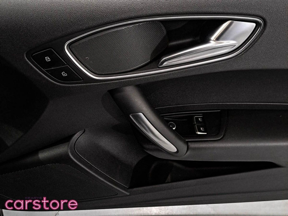 2017 Audi A1 - image 16