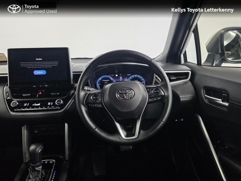 2025 Toyota Corolla Cross COROLLA CROSS 1.8 LUNA #174 €37,490