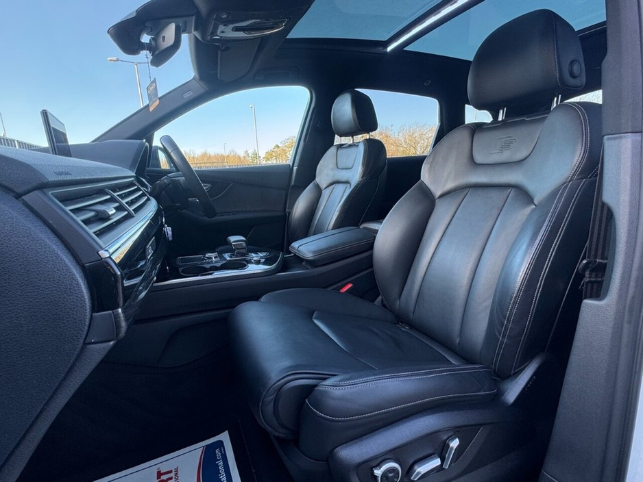 2019 Audi Q7 - image 10