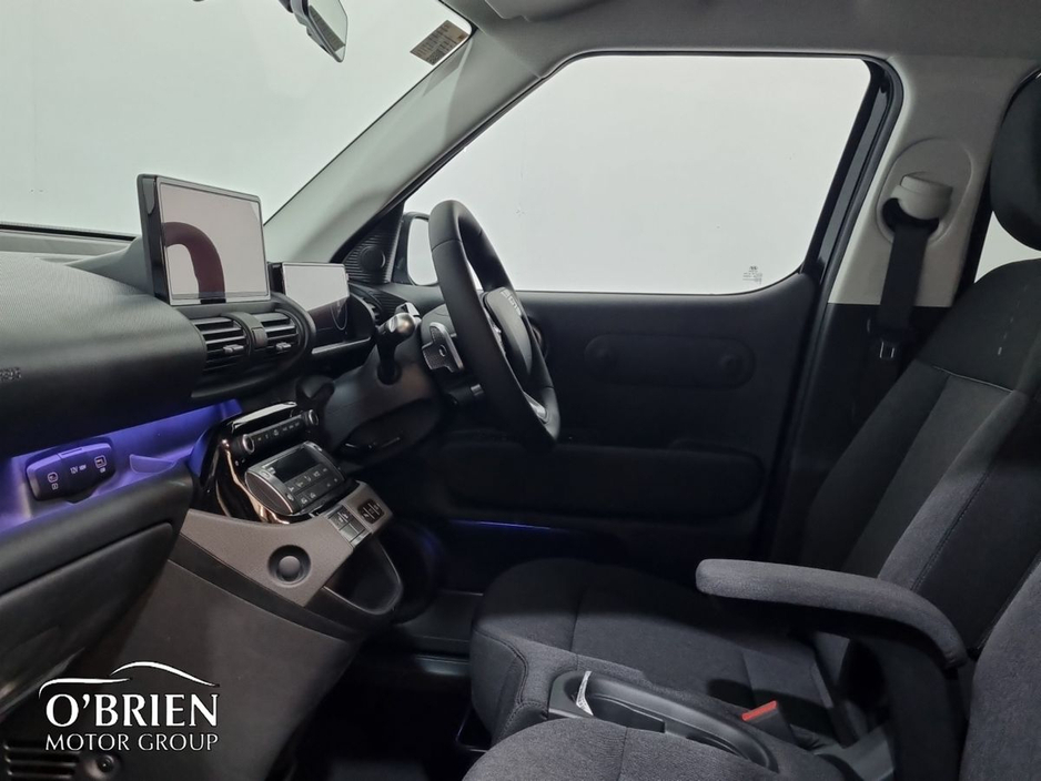 2025 Hyundai Inster Inster Elegance 49 kW €23,545