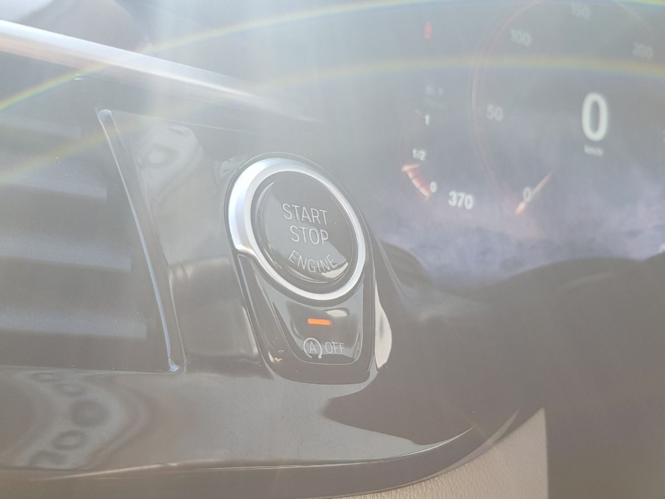 2019 BMW 5 Series - image 14