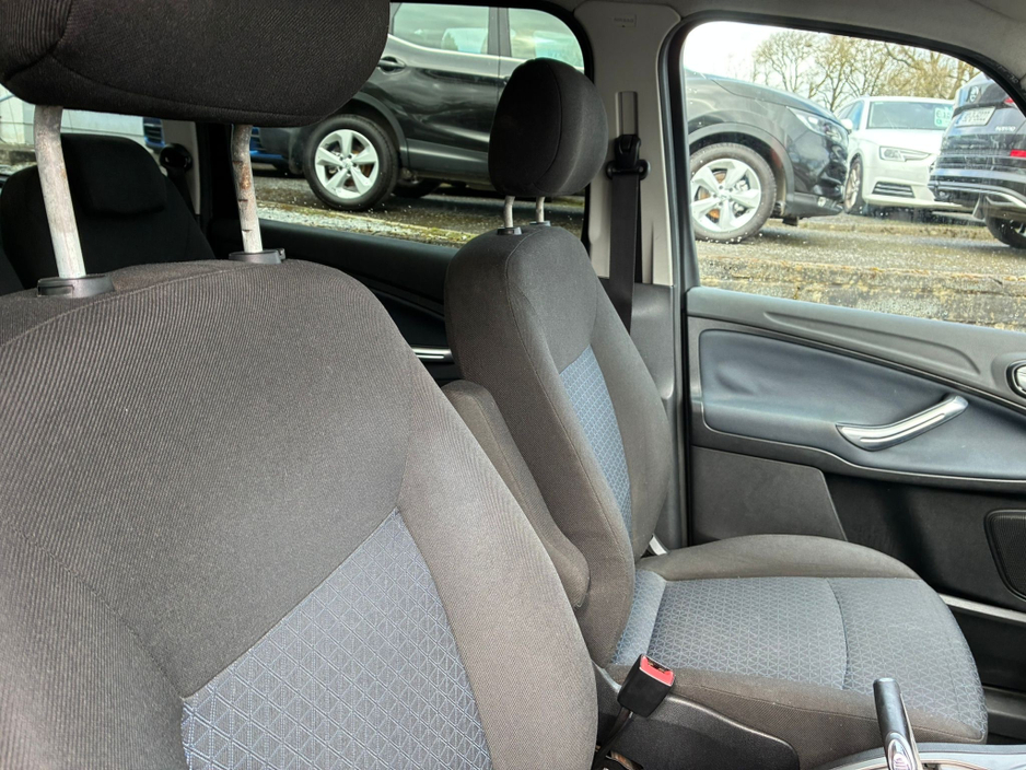 2008 Ford Galaxy - image 5