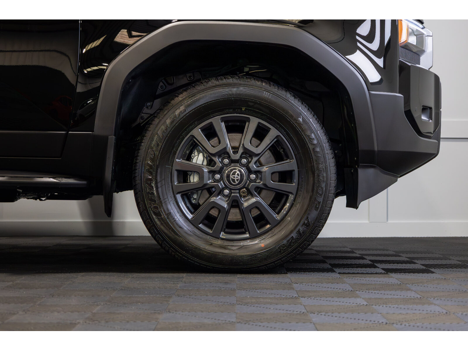 2026 Toyota Landcruiser  €66,057