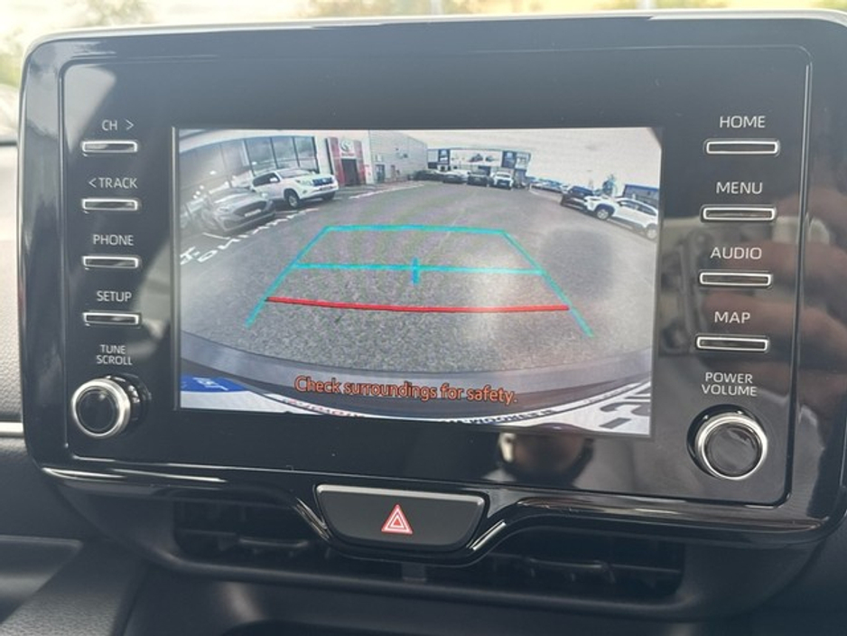 2022 Toyota Yaris 1.0 LUNA €18,995