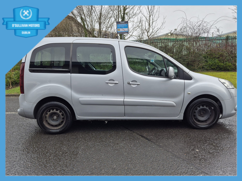 2012 Peugeot Partner - image 4