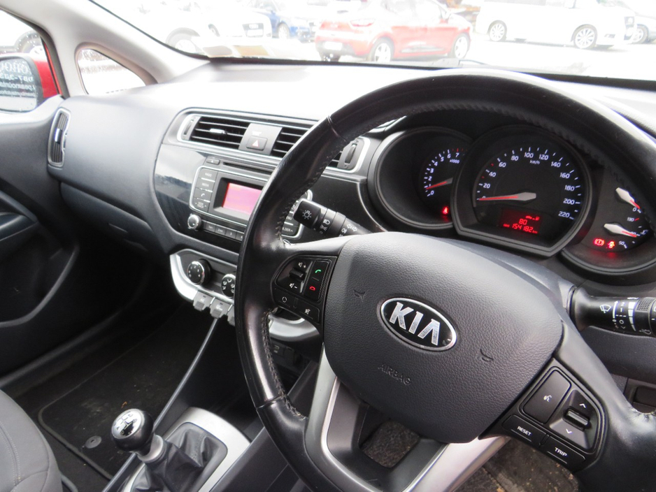 2015 Kia Rio - image 10