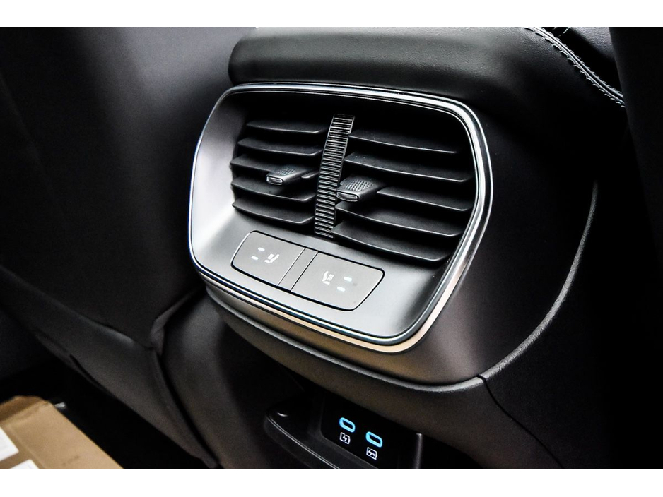 2026 BYD Sealion 7 - image 23