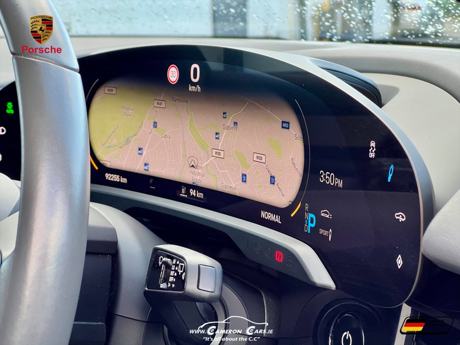 2022 Porsche Taycan - image 36