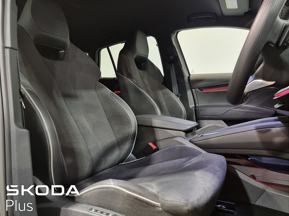 2025 Skoda Enyaq - image 28