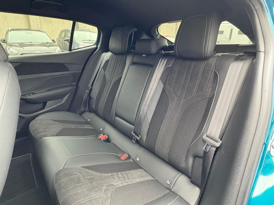 2024 Peugeot 408 - image 19