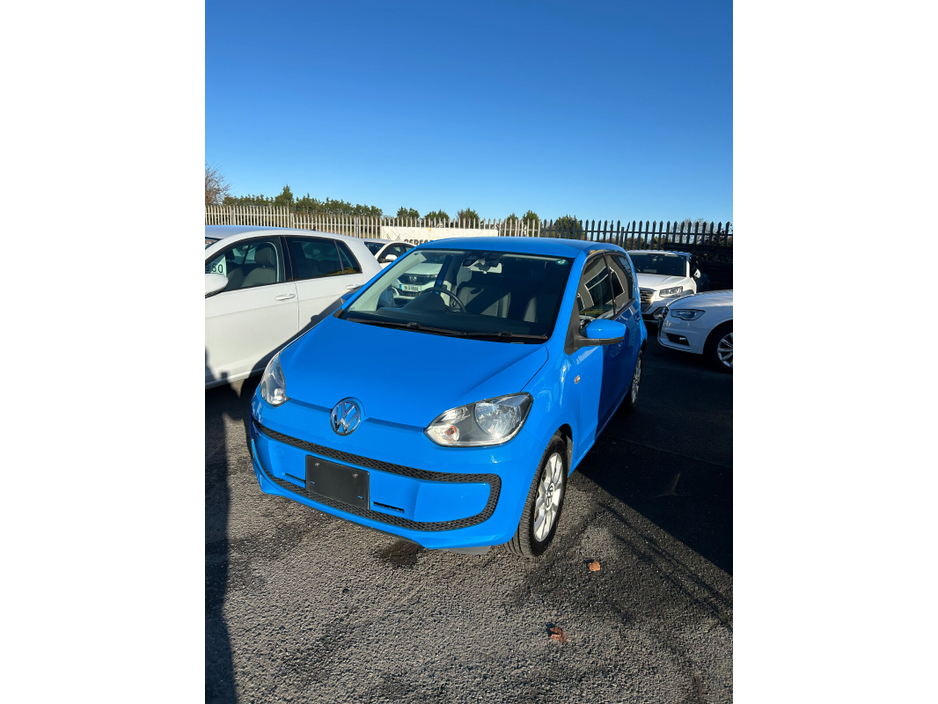 2015 Volkswagen up!  €7,950
