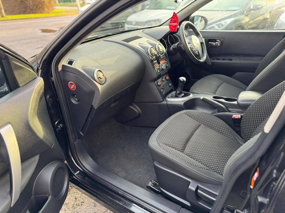 2010 Nissan Qashqai 1.6 TOP SPEC LOW KMS €3,499