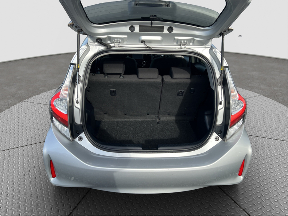 2018 Toyota Aqua 2018 Toyota Aqua 1.5 Self Charging Hybrid €11,750